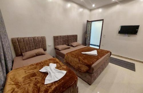 Al Duqqi Hôtel | فندق كايرو زد-cairo zed hotel