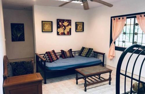 Khlong Muang Maison | ครอบครัวบ้านบนภูเขา Family Mountain Home