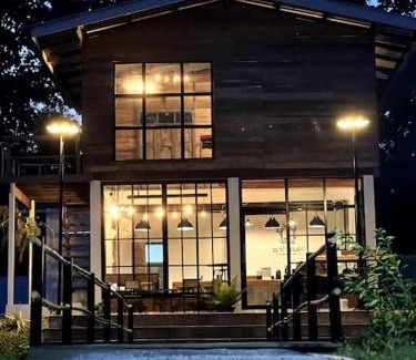 Chiang Khong Maison | ณ บ้านนอก Organic Farmstay