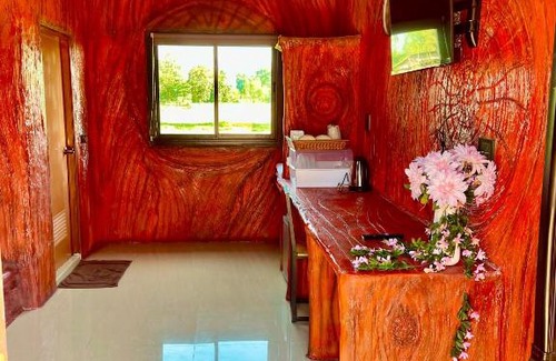 Kalasin Maison | บ้านตอไม้ Stump House