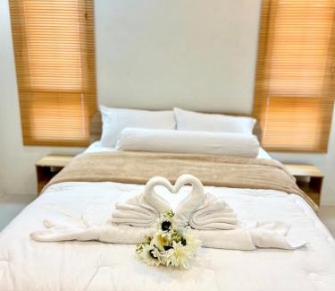 Ban Chang Maison | บ้านมินิมอล 2 ห้องนอน 2 ห้องน้ำ ใจกลางเมืองบ้านฉาง