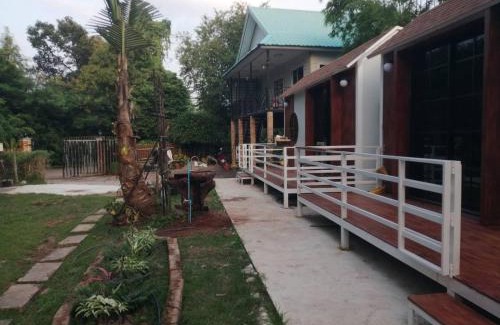 Nong Khai Chalet De Ski | บ้านสวนวสุธันย์