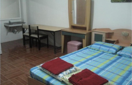 Sam Phran Hôtel | บ้านสุขอารี ตรงข้าม โรงเรียนนายร้อยตำรวจ สามพราน นครปฐม