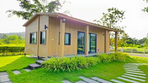 Ongkharak Maison | บ้านเขาล้อมนครนายก Baan Khao Lom
