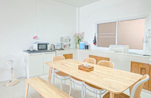 Nakhon Phanom Maison | บ้านเลียบโขง นครพนม b2