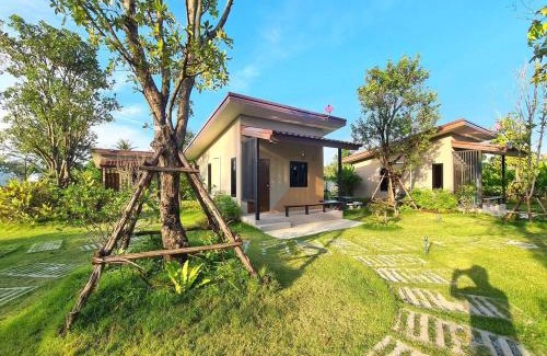 Sa Krathiam Maison | ปีกุนรีสอร์ท & Swimming pool (Pigoon Resort)