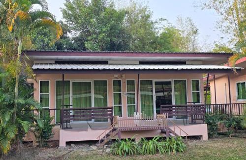Noen Hom Station Balnéaire | ภูร์ชรินท์ รีสอร์ท