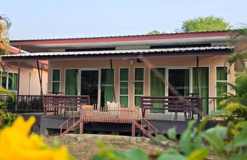 Noen Hom Station Balnéaire | ภูร์ชรินท์ รีสอร์ท