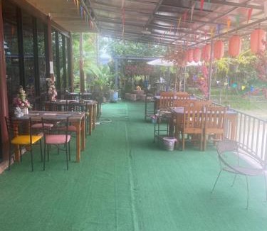 Ban Na Lit Et Petit-Déjeuner | สวรรค์บ้านนา คาเฟ่ ณ บ้านนา