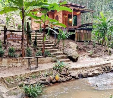 Mae On Cabine | สายน้ำและขุนเขาแม่กำปอง The River & Mountain maekampong