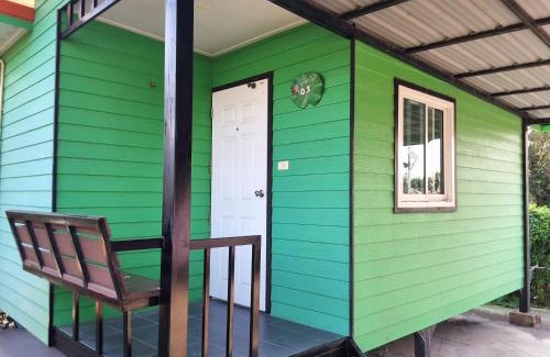 Kaset Wisai Hôtel | เมืองบัวการ์เด้นท์รีสอร์ท