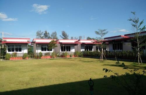 Tha Mai Hôtel | เยลโล่สโตนรีสอร์ท