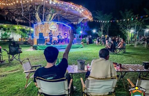 Kaeng Khoi Autre | ไวน์แคมป์ WineCamp โดมติดลำธาร