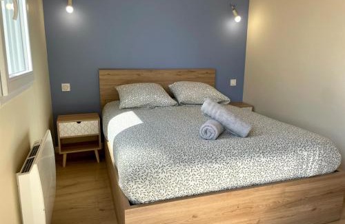 Saint-Medard-d'Aunis Appartement | ღ Les Lauriers Roses - Calme, Terrasse & Parking