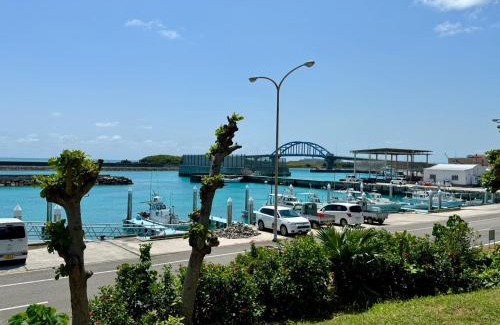 Tonogusuku Villa | まちなかの家MANA