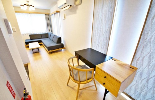 Asato Appartement | メイスン倶楽部 安里 2F