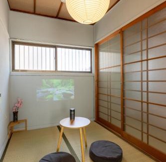 Utazu-cho Appartement | 一棟貸切宿 Shiyon, 60-year-old renovated private house