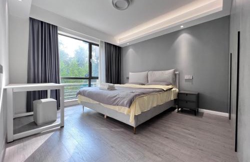 Lujiazui Appartement | 上海世博浦东三房别墅