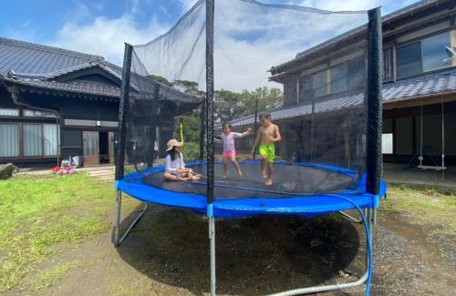 Yokoshibahikari Maison | 九十九里 人気の古民家宿 羽琉の里はるのさとでバーベキューとトランポリン