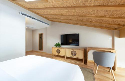 Fenghuang Appartement | 云桥自在江景民宿