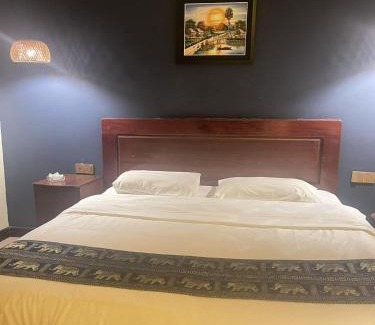Santuk Hôtel | 兰鑫假日酒店