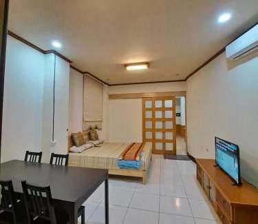 Fengyuan District Maison | 南田旅宿