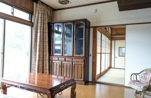 Iwafune Appartement | 古民家一軒貸切/BBQコンロ・プラレール貸出/無料パーキング [しずこのいえ]