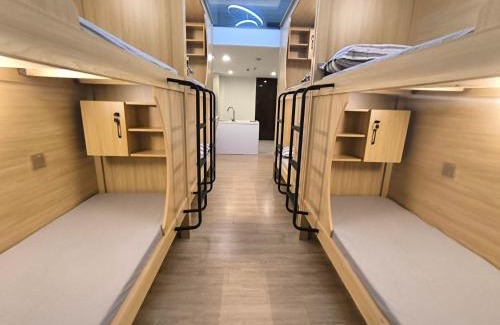 Longhua District Auberge | 太空舱青年寓舍深圳北站Youth dormitory Shenzhen North Branch