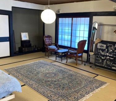 Komoro Maison | 小グループ専門貸切一軒家 パーティーOK観光スポット徒歩圏内 小諸駅歩2分揚羽屋 Specializing in small groups, Party OK, Walking to tourist spots, Vacation Rental House 2 min from Komoro sta