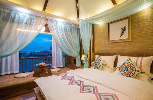 Dayan Old Town Hôtel | 指云公馆Lijiang Mufu Royal Garden Resort半山观景民宿