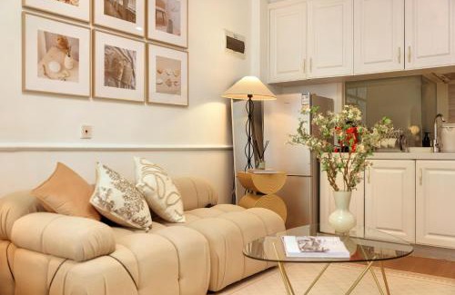 Songjiang Appartement | 新美宿近地铁 巨幕投影 松江大学城商圈正核心 全新高端装修 适合2人入住 无线网络