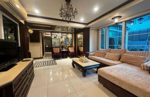 Khlong Chaokhunsing Appartement | 曼谷独栋Lat Phrao精品别墅