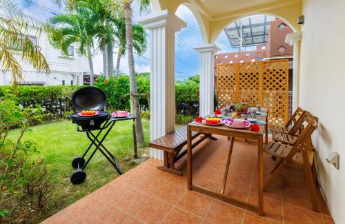 Yomitan Maison | 最大16名 BBQ可能 駐車場3台 シアタールーム付きのグループ旅行におすすめ宿 The MELIA