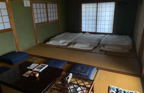 Katsuragi Maison | 柿畑の宿 guesthouse next to the persimmon orchard