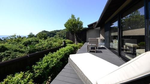 Toi Hôtel | 森の入り江の離れ宿 無雙庵枇杷