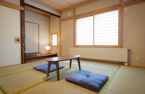 Naie Maison | 泊まれる音楽室 The Music Room-inn