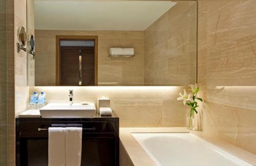 Taishan Hôtel | 泰安宝龙艺珺酒店