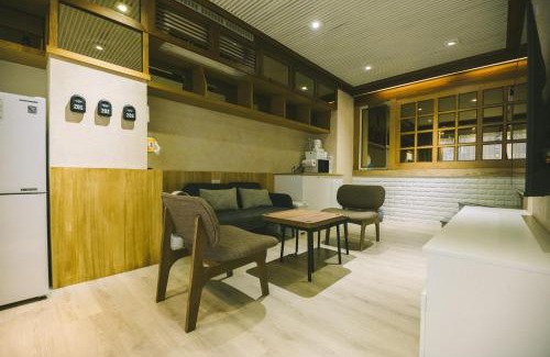 West Central District Maison | 許家古宅 4-6人包棟民宿