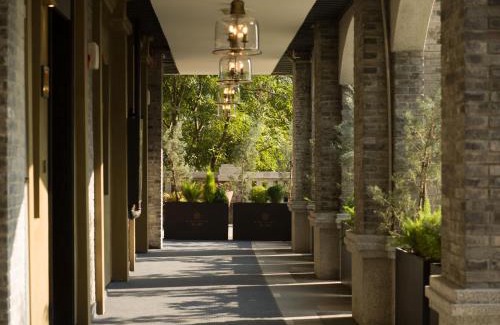 Yuzhong Hôtel | 重庆复古阁楼酒店