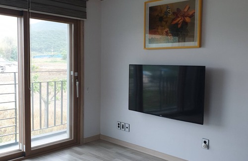 Gyeongju Maison | 경주 제이 제이 갤러리 펜션 (JJ Gallery pension)