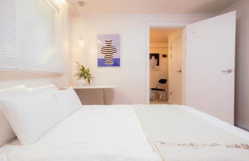 Banpo-dong Appartement | 반포레스트 room3