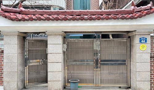 Doksan-dong Appartement | 서울 스테이 로앤희