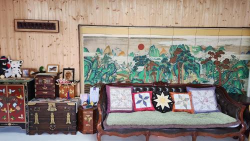 Andong Maison | 안동한옥 Shine Wolyeong
