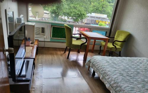 Sokcho Hôtel | 오색약수온천모텔 Osaek Hot Spring Motel