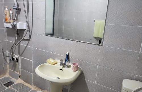 Sokcho Hôtel | 오색약수온천모텔 Osaek Hot Spring Motel