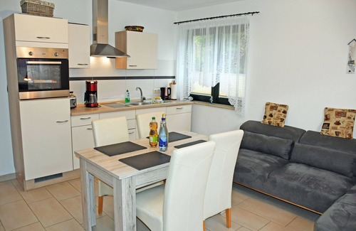 Lancken-Granitz Appartement | 02 Ferienwohnung mit Terrasse am Granitzwald - Ferienwohnungen mit Terrasse am Granitzwald