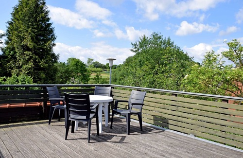 Putbus Appartement | 02 Ferienwohnung mit Sonnenterrasse - Rügener Ferienwohnungen in Beuchow