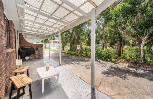 Moffat Beach Maison | 1 - 11 Roslin Street Moffat Beach QLD