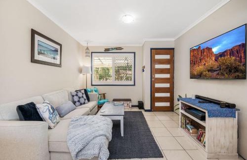 Moffat Beach Maison | 1 - 11 Roslin Street Moffat Beach QLD