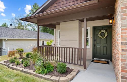 Columbia Maison | 1 5 Miles to Mizzou ~ Spacious & Updated Home~